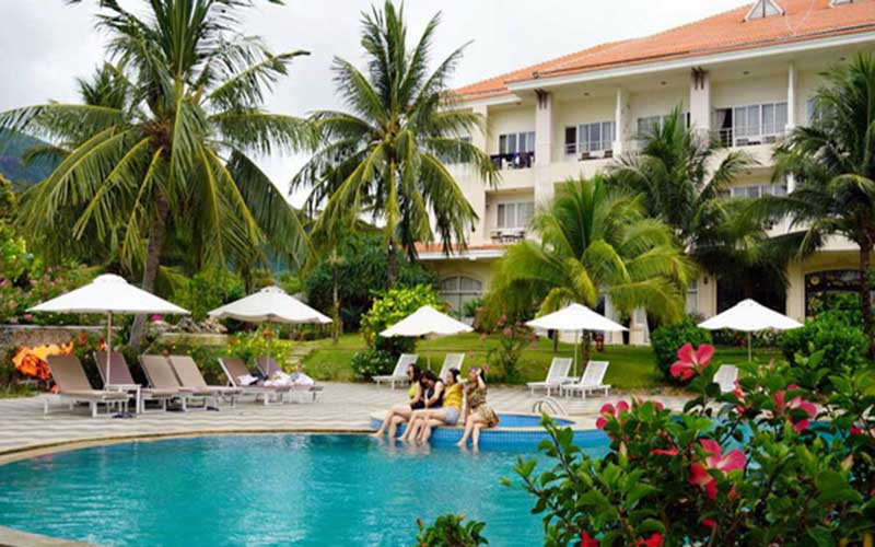 OTA hút máu khách sạn