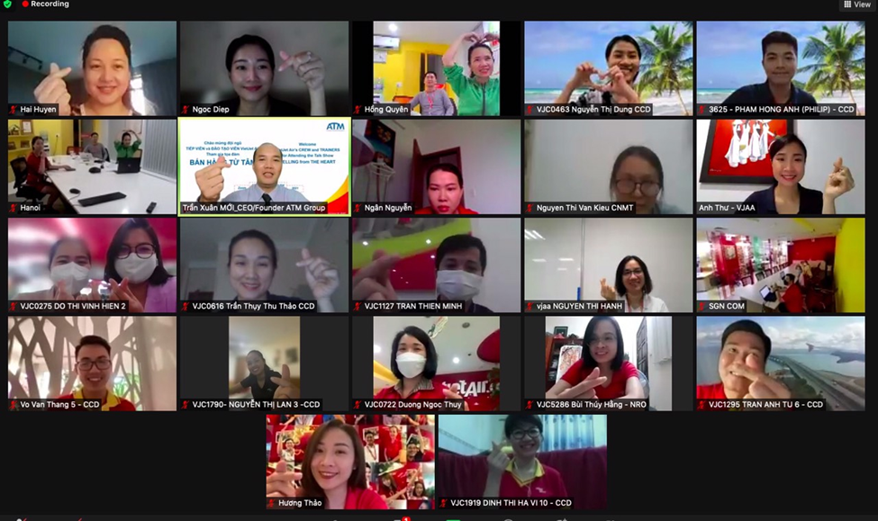 Nhân sự nòng cốt của VietJet Air tham gia Talk Show Bán Hàng Từ Tâm