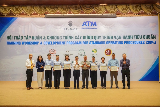 Trao Chứng nhận nhóm SOP Hướng dẫn